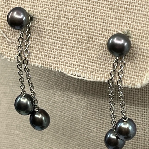 Vintage Honora Black Pearl Drop Earrings in Sterling Silver - Picture 3 of 13